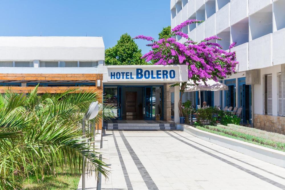 Hotel Bolero บีโอกราดนาโมรู ภายนอก รูปภาพ