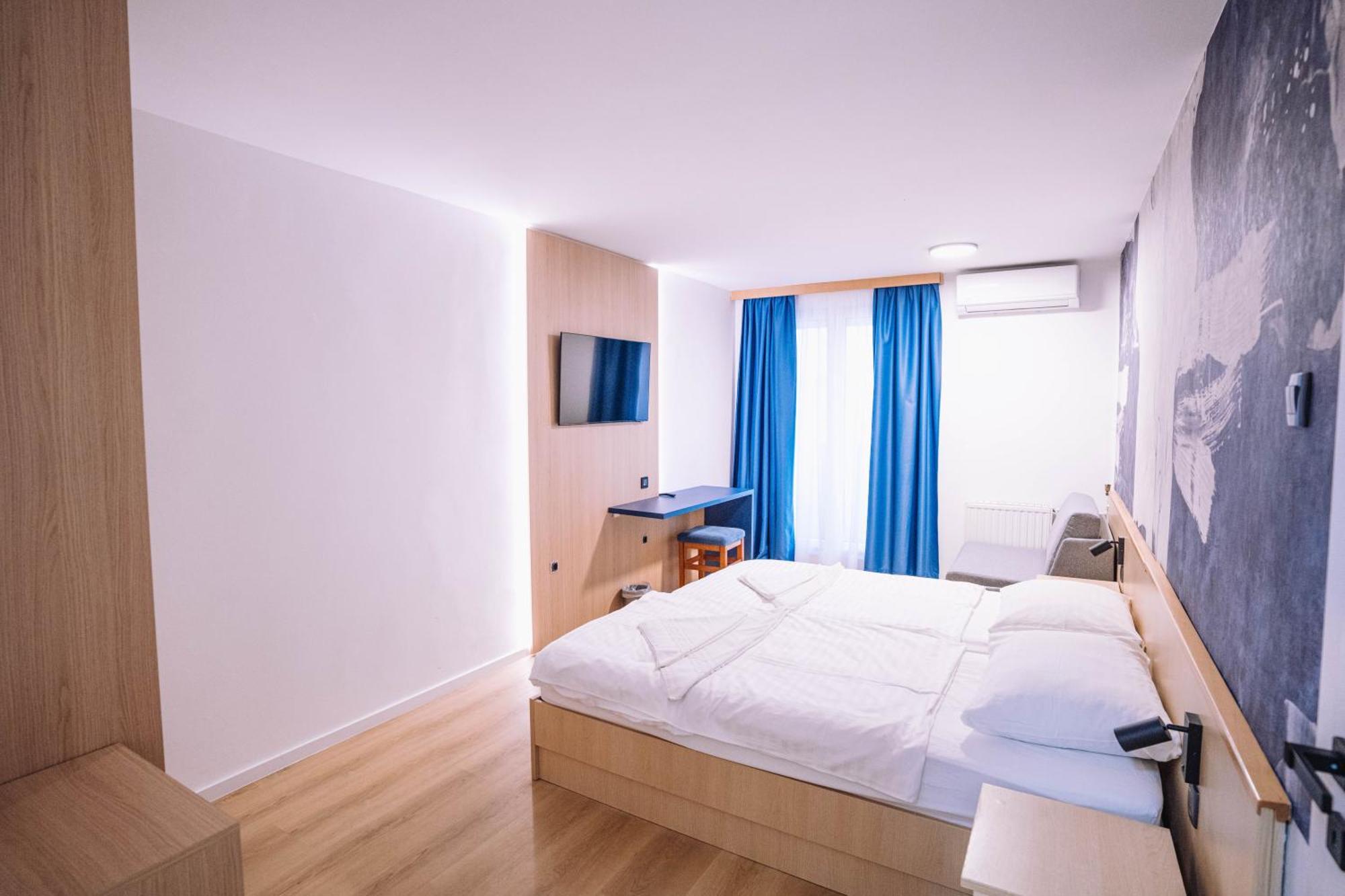 Hotel Bolero บีโอกราดนาโมรู ภายนอก รูปภาพ